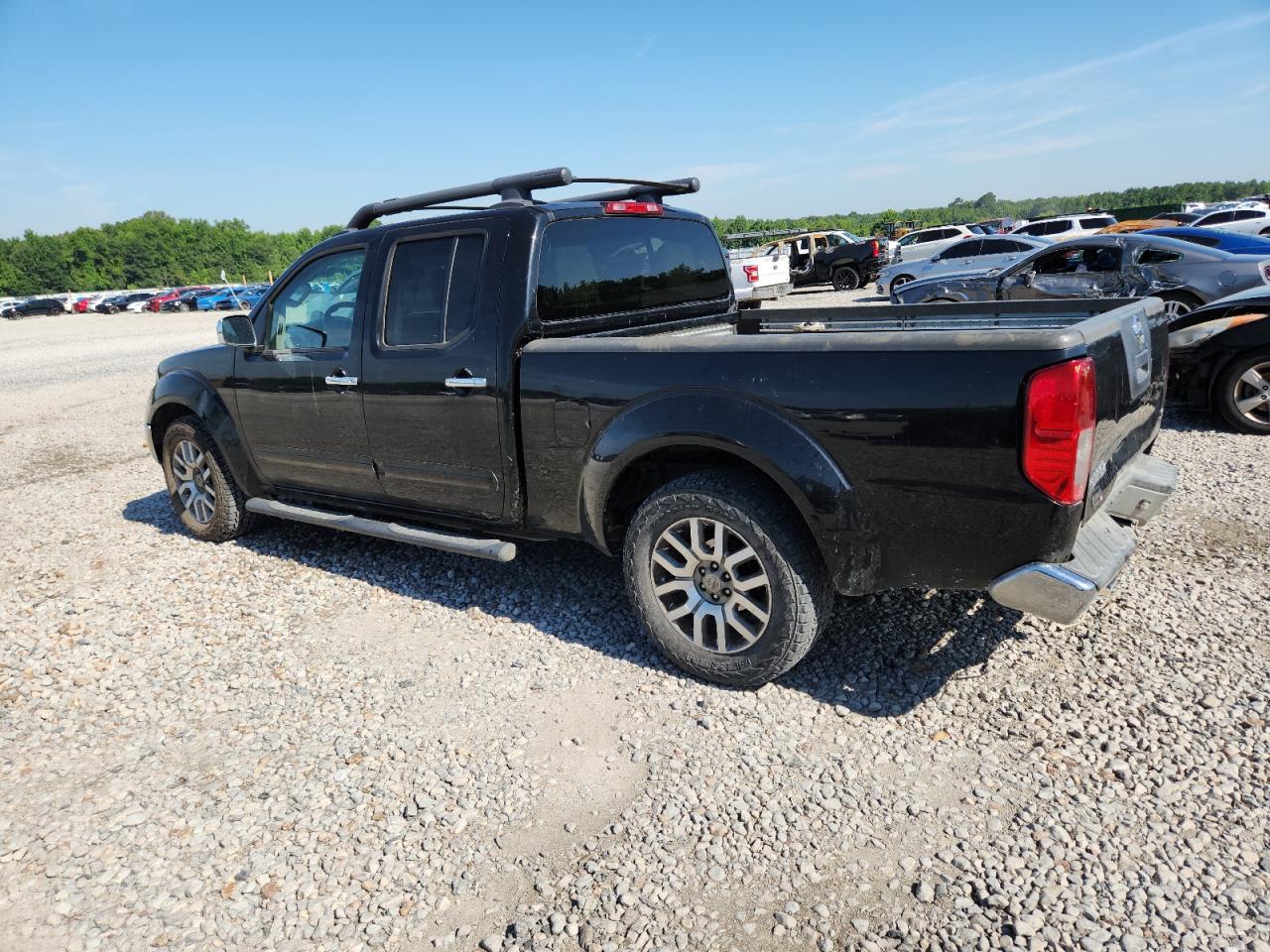 Nissan Frontier Sv V6