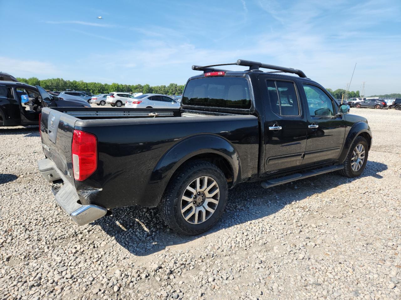 Nissan Frontier Sv V6