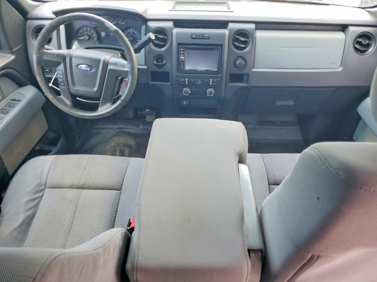 Ford F-150 Super Cab