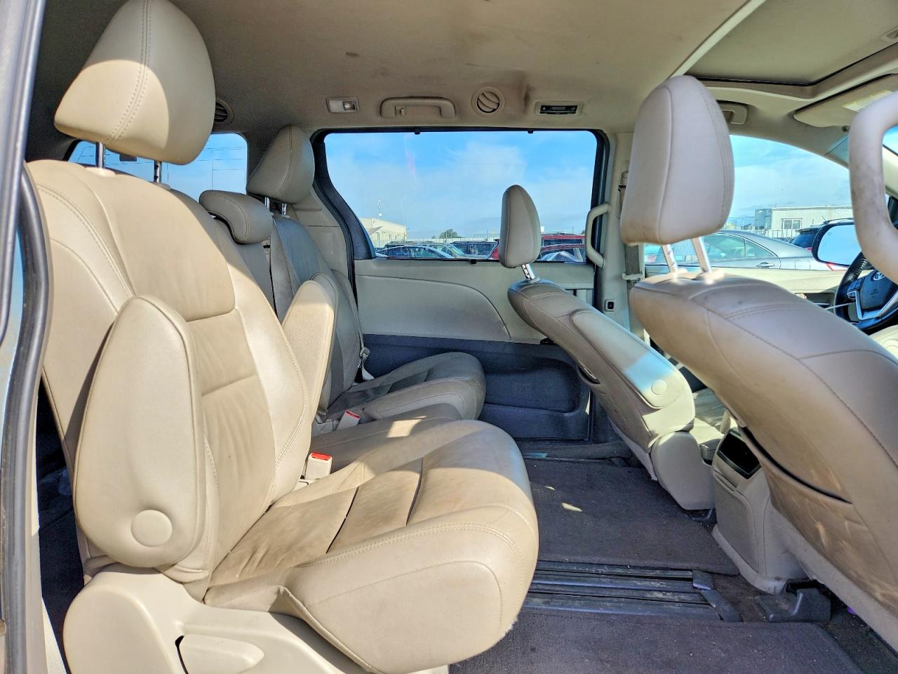 Toyota Sienna Xle 8-passenger