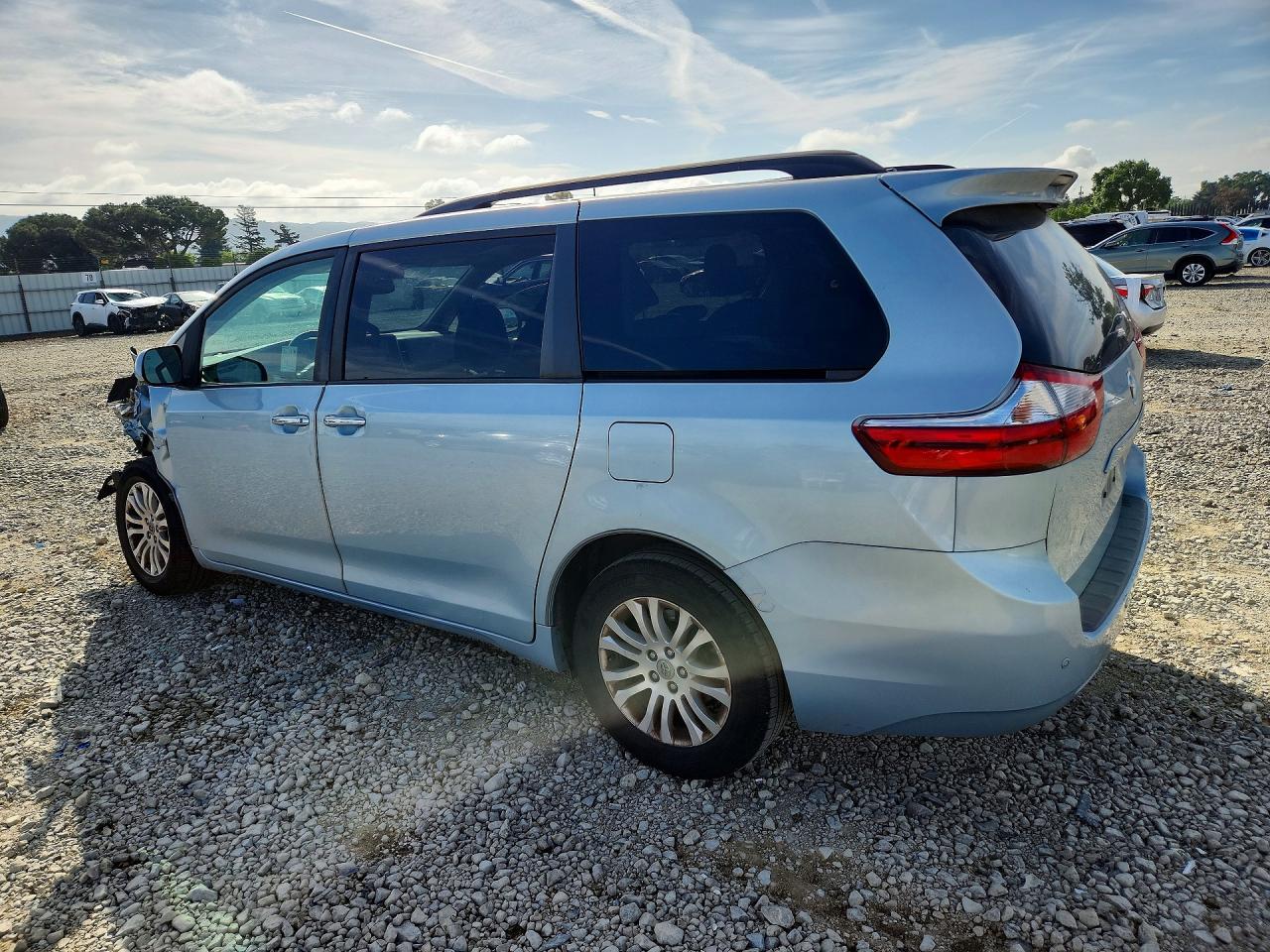 Toyota Sienna Xle 8-passenger