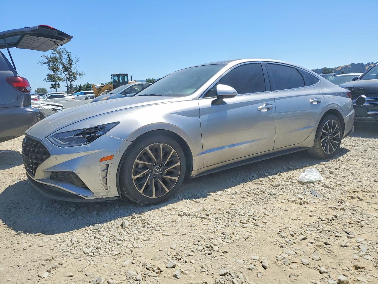 Salvage Hyundai SONATA Image