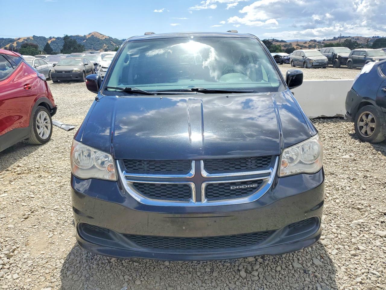 Dodge Caravan Sxt
