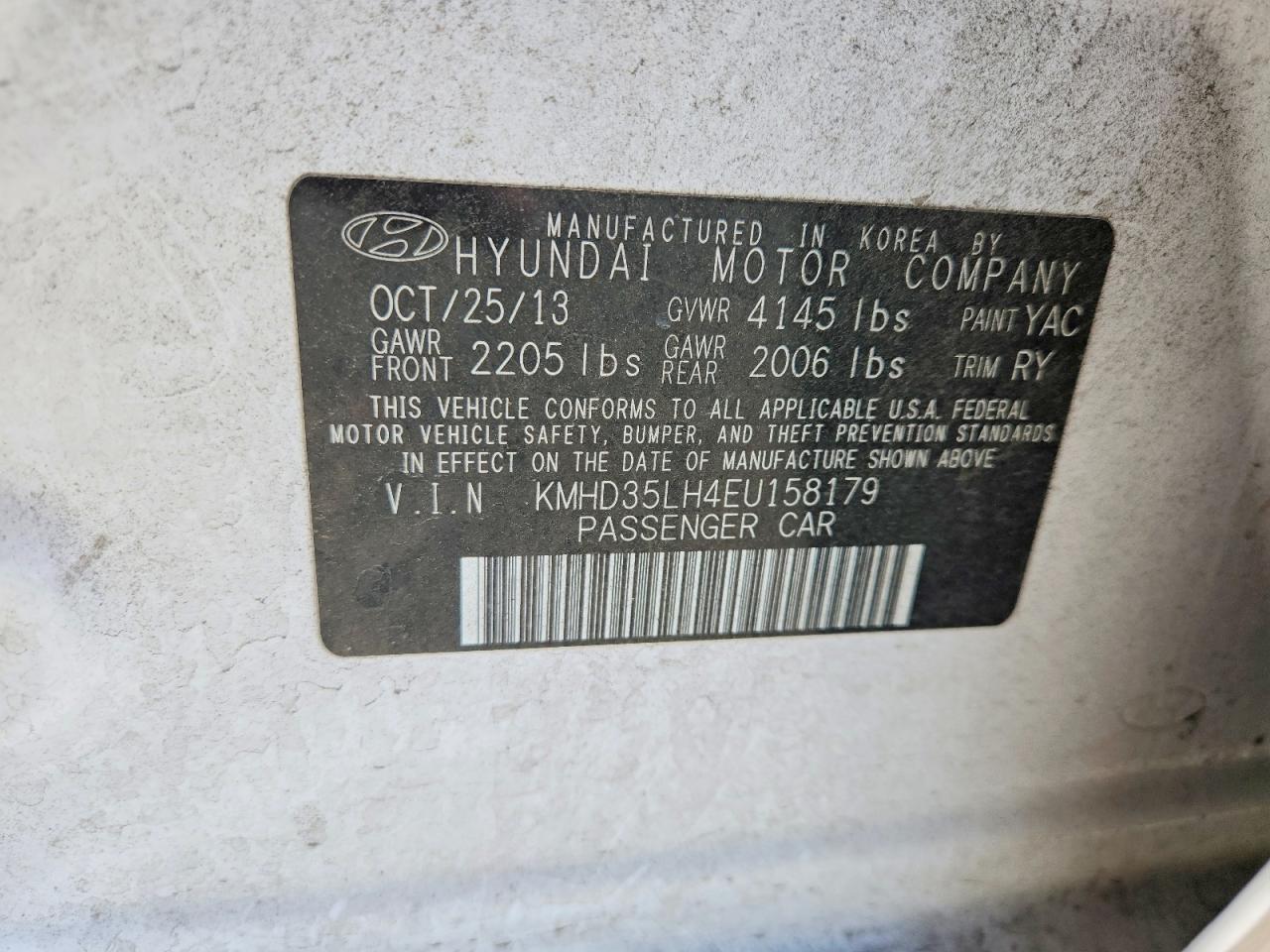 Hyundai ELANTRA Base