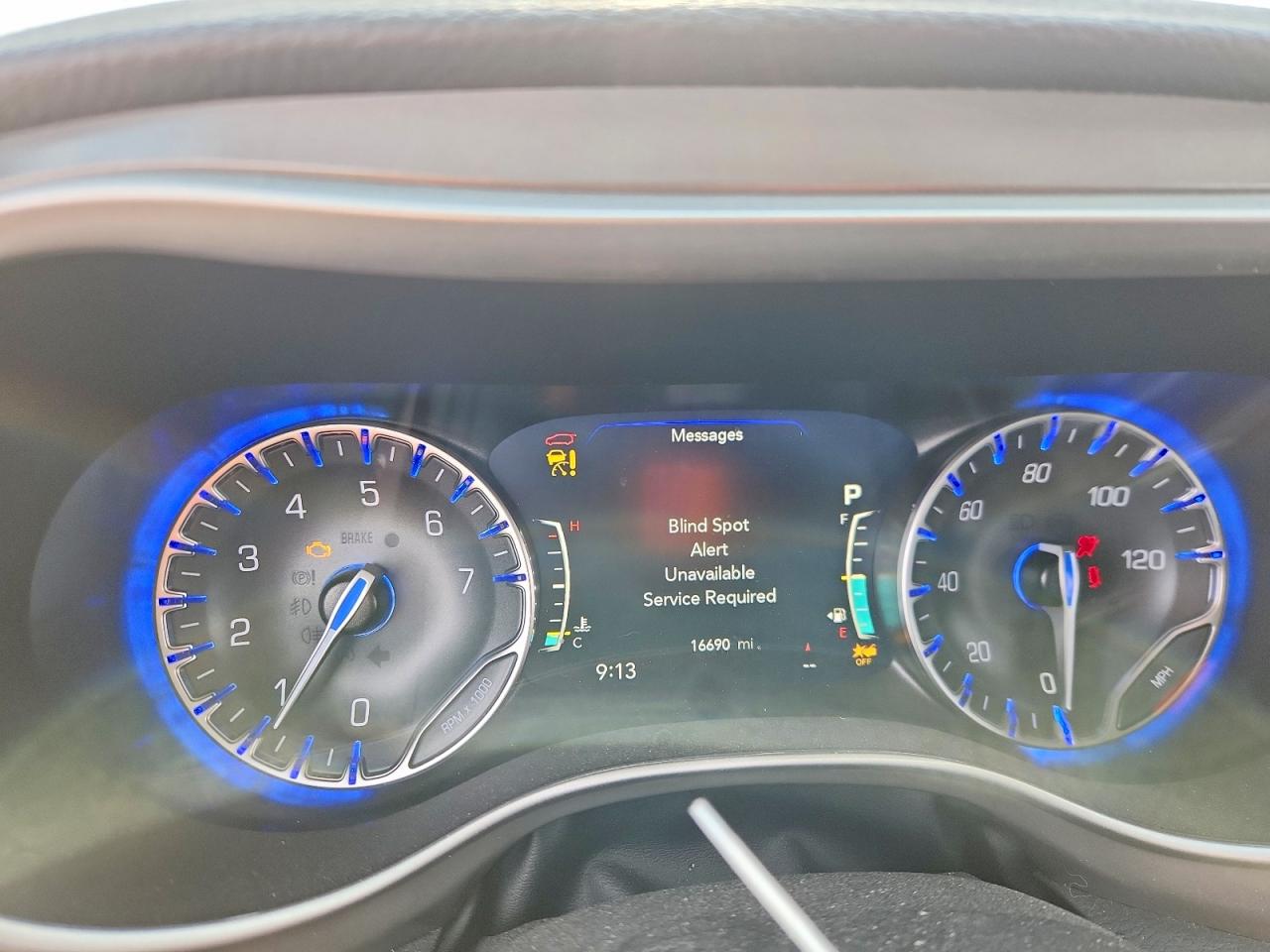 Chrysler Pacifica Select