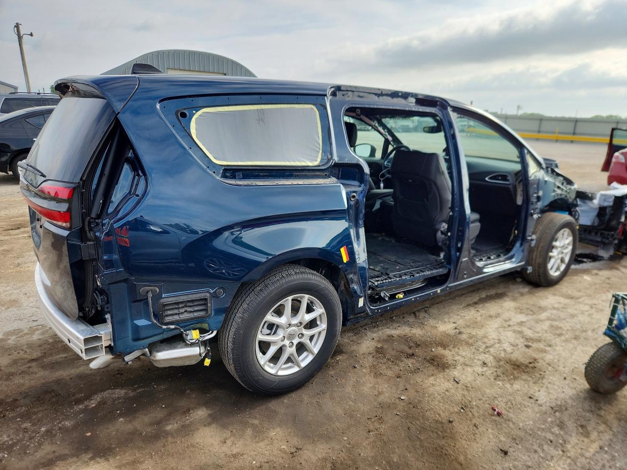Chrysler Pacifica Select