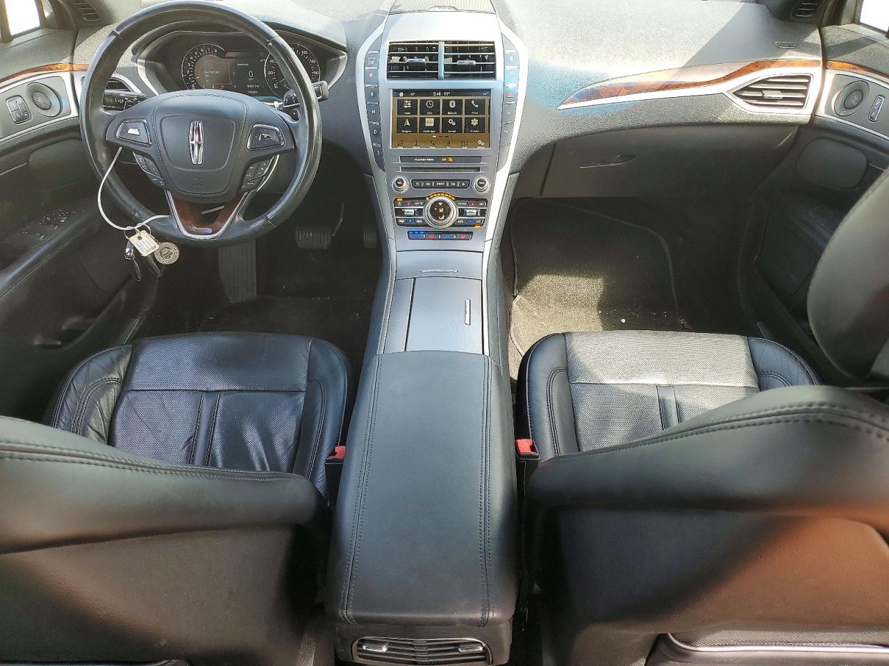 Lincoln MKZ Reserve