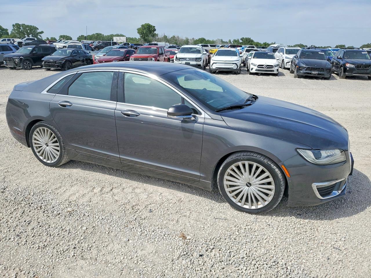 Lincoln MKZ Reserve