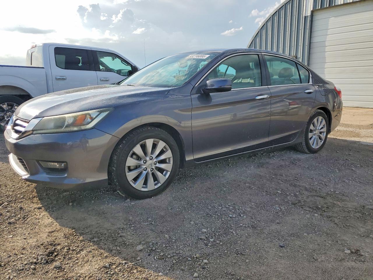 Salvage Honda Accord Image