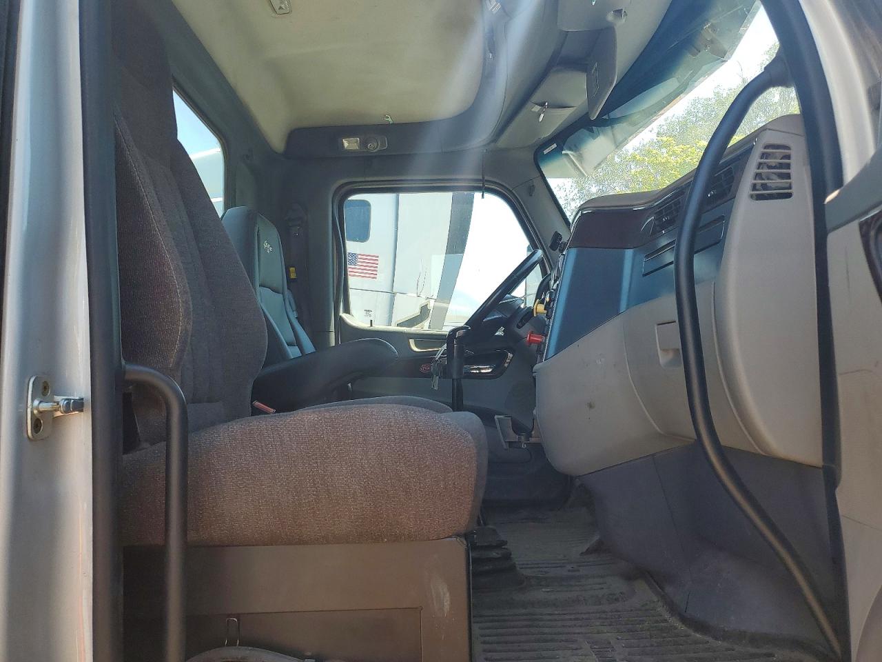 Peterbilt 567