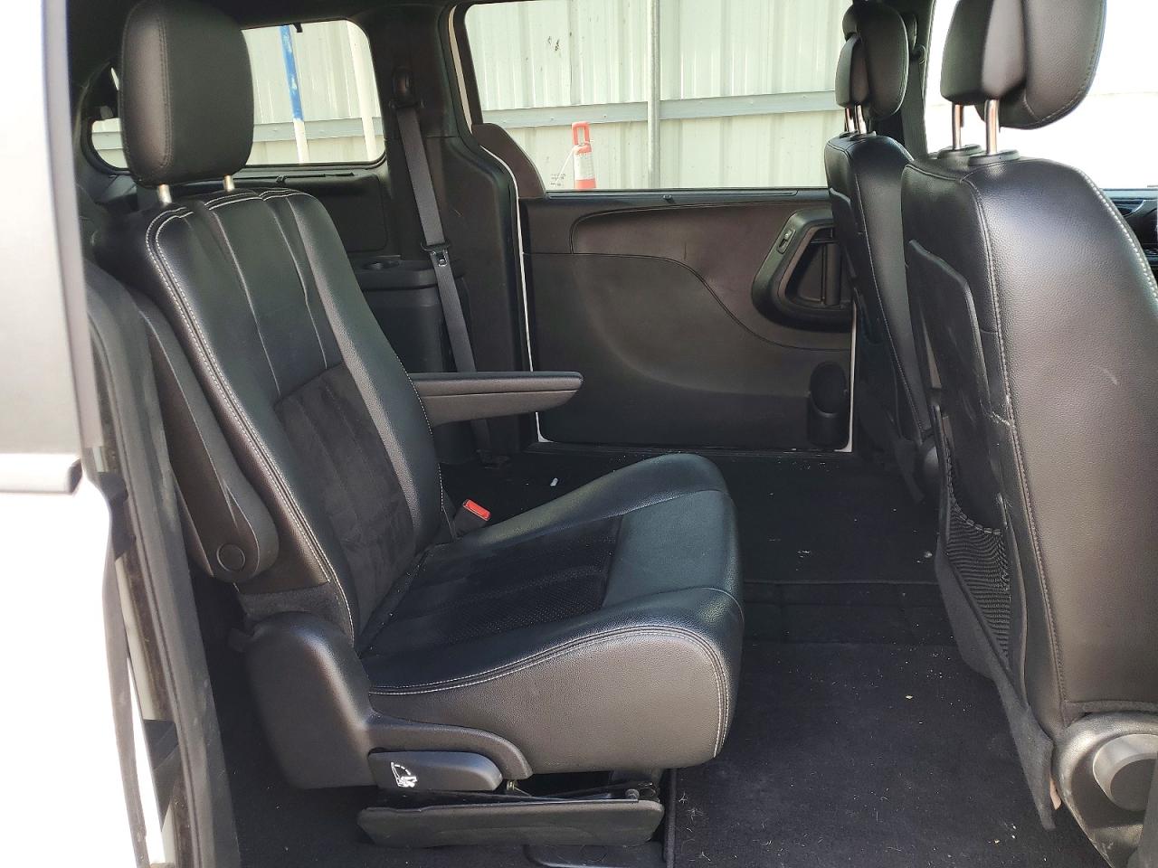 Dodge Caravan Sxt