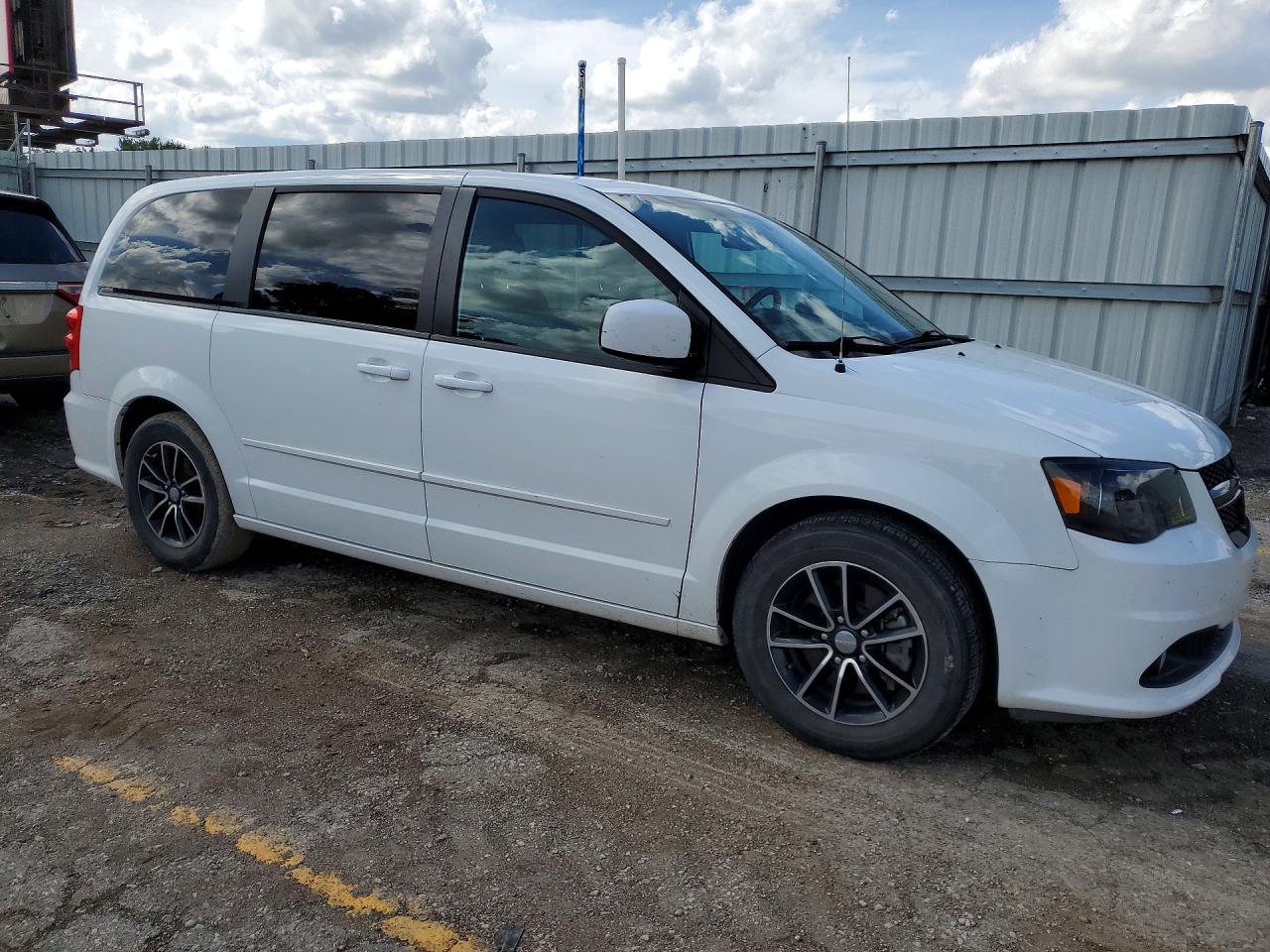 Dodge Caravan Sxt