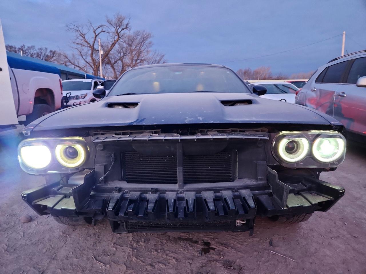 Dodge Challenger Sxt