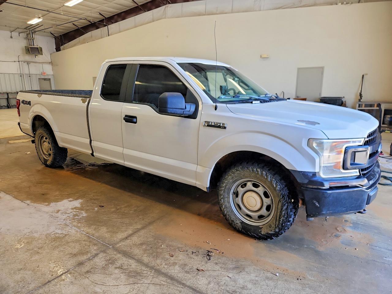 Ford F-150 Super Cab