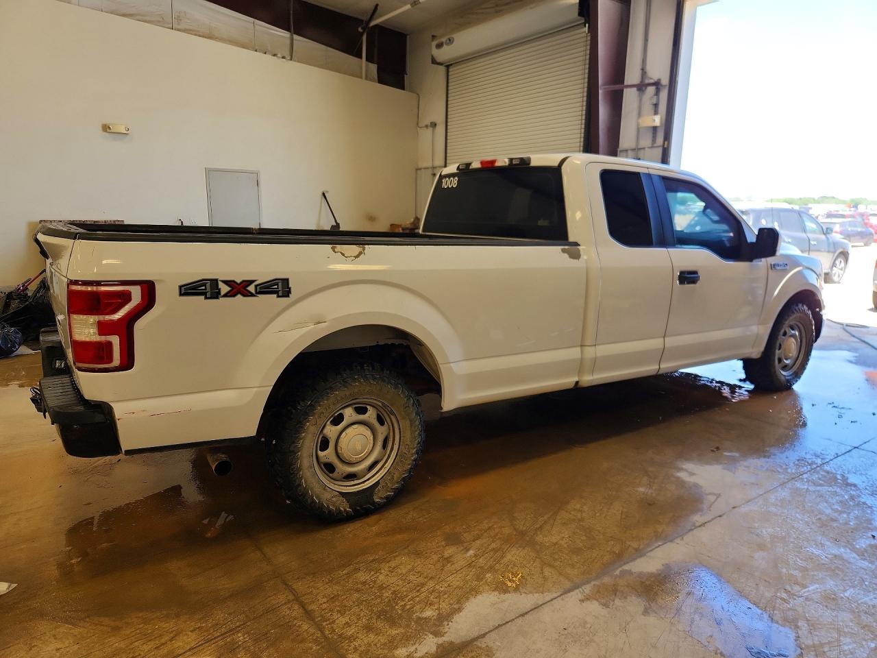 Ford F-150 Super Cab