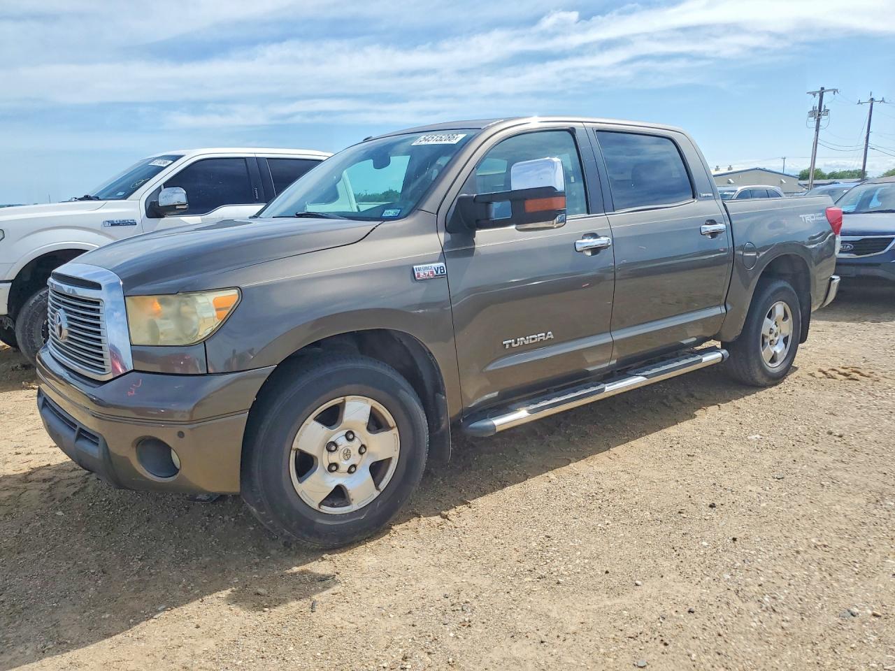 Salvage Toyota Tundra Image