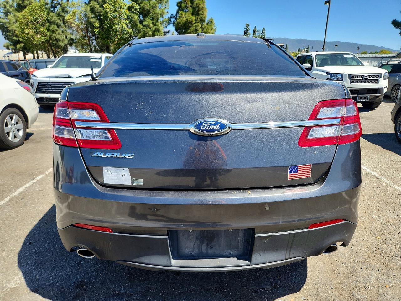 Ford Taurus Sel