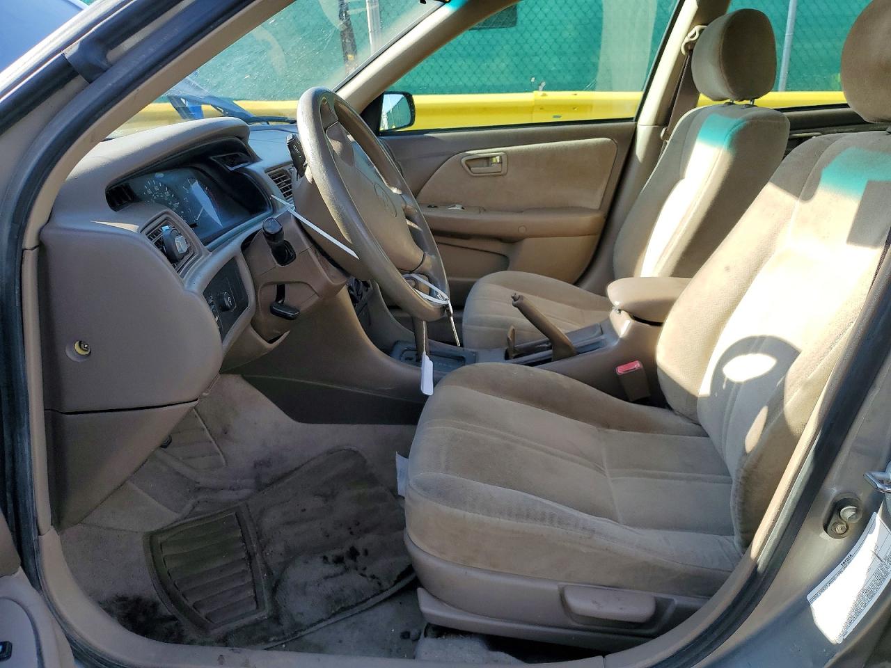 Toyota Camry Ce