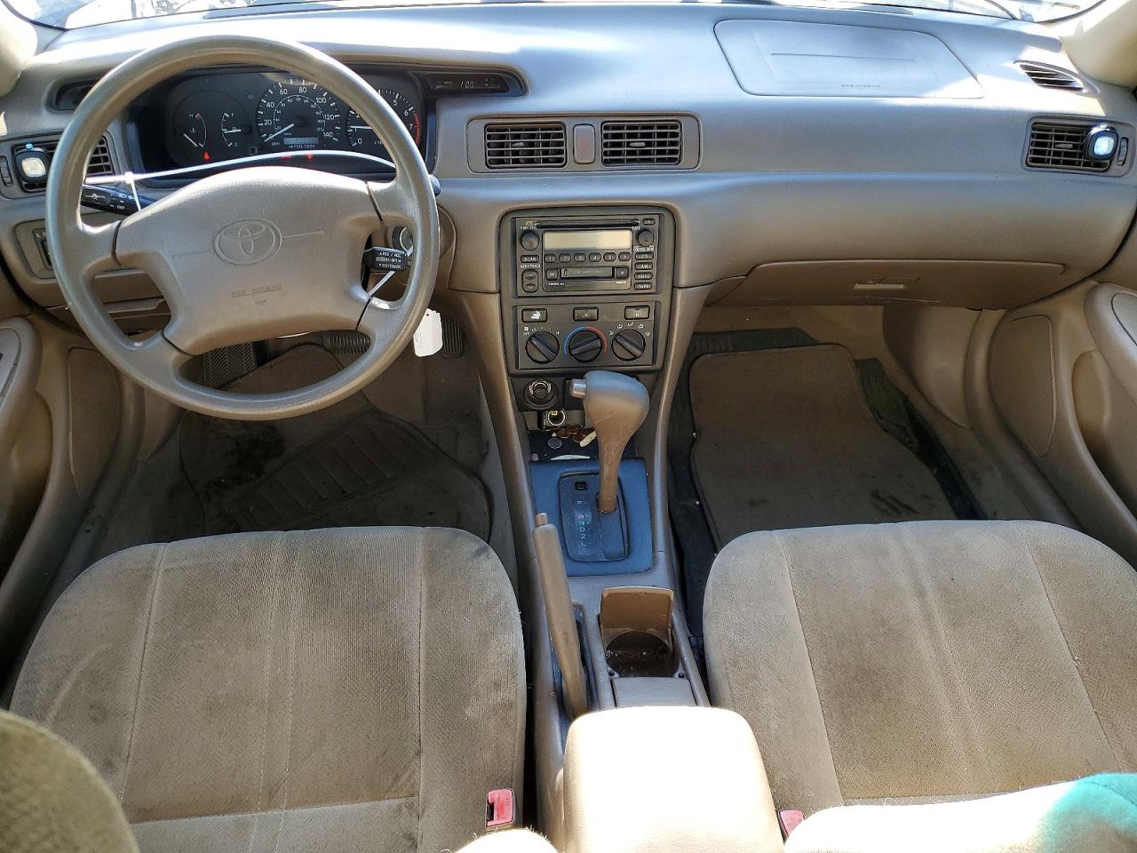 Toyota Camry Ce