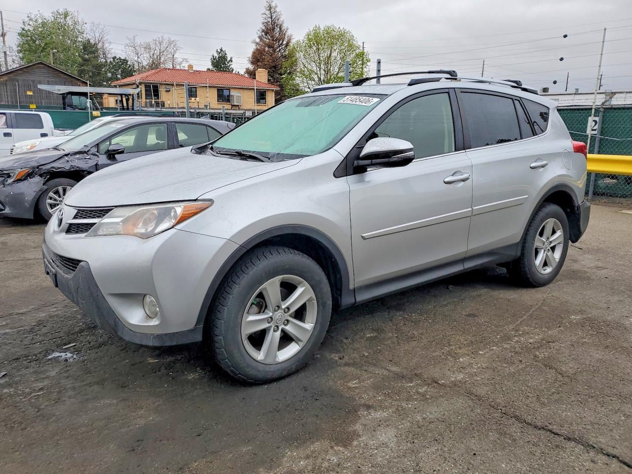 Salvage Toyota RAV4 Image