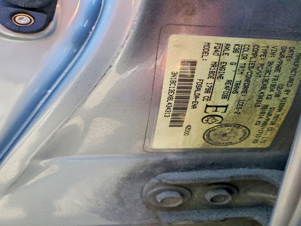 Nissan Versa 1.8 S