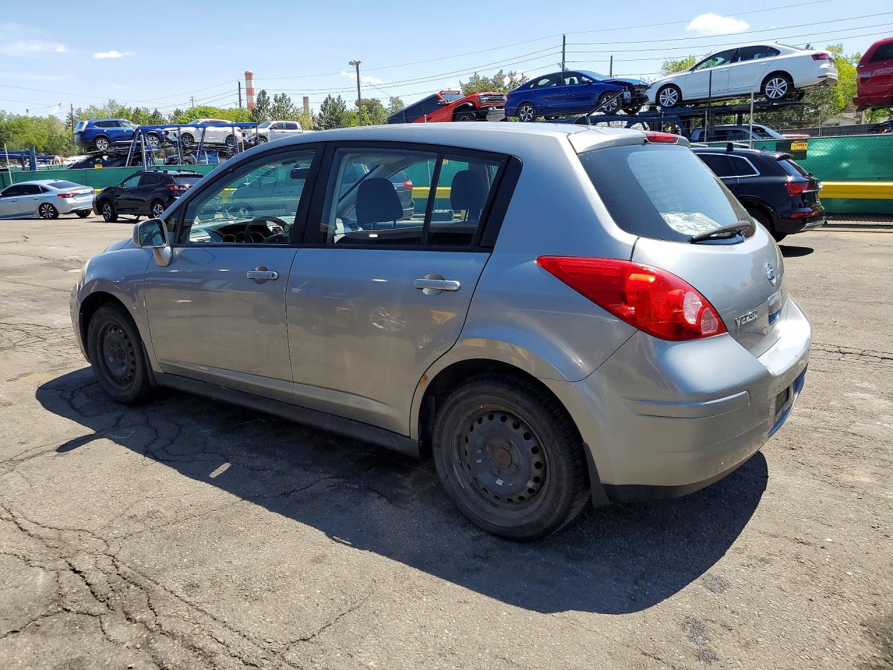 Nissan Versa 1.8 S