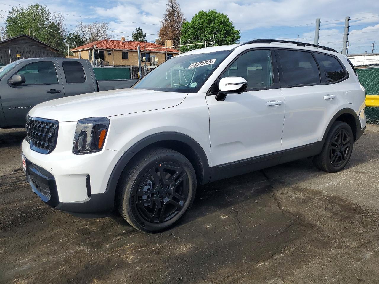 Salvage Kia Telluride Image