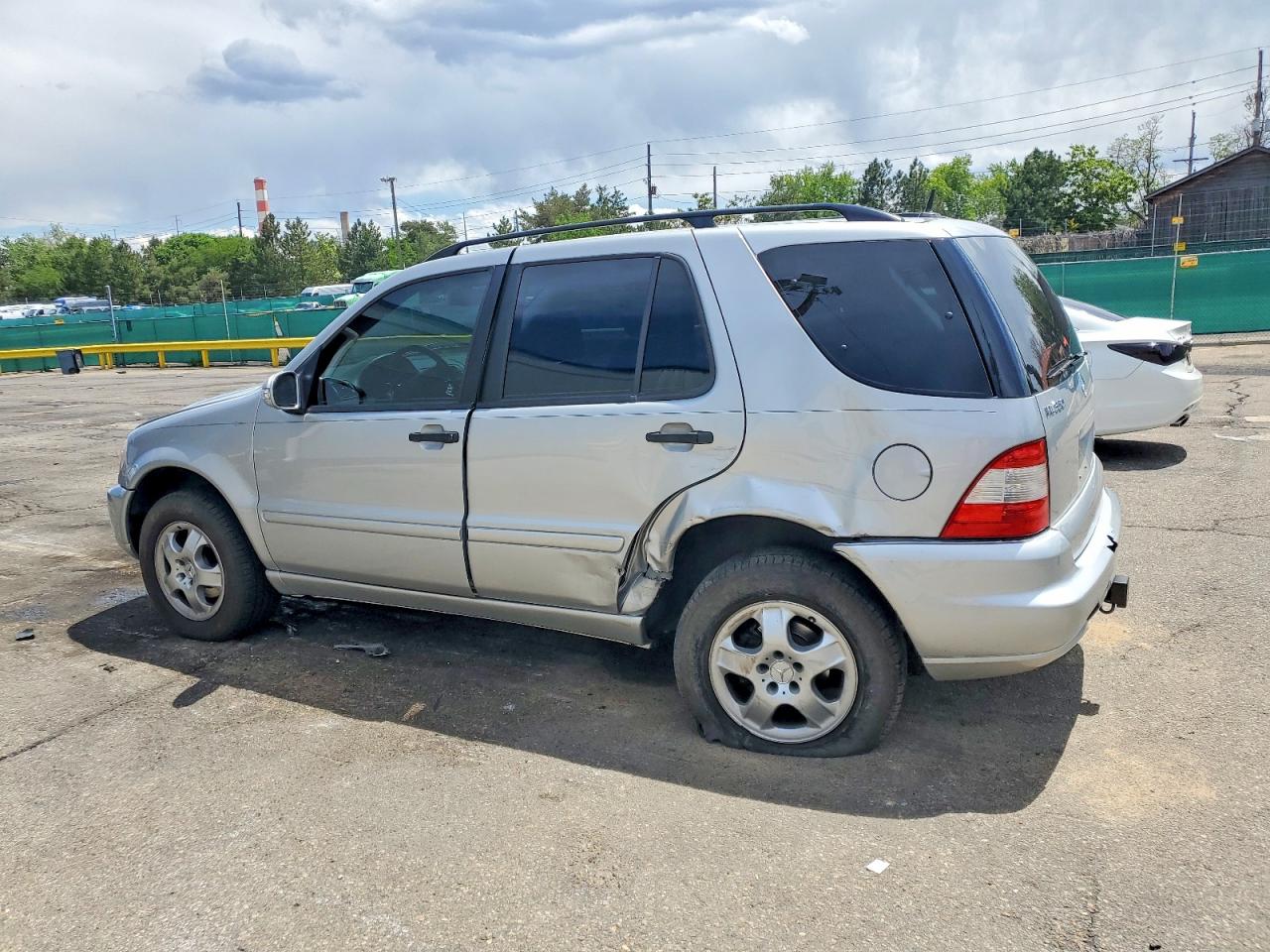 Mercedes-Benz M-Class 350