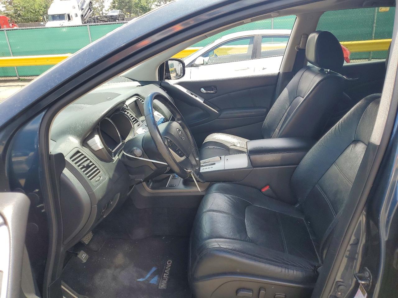 Nissan Murano S