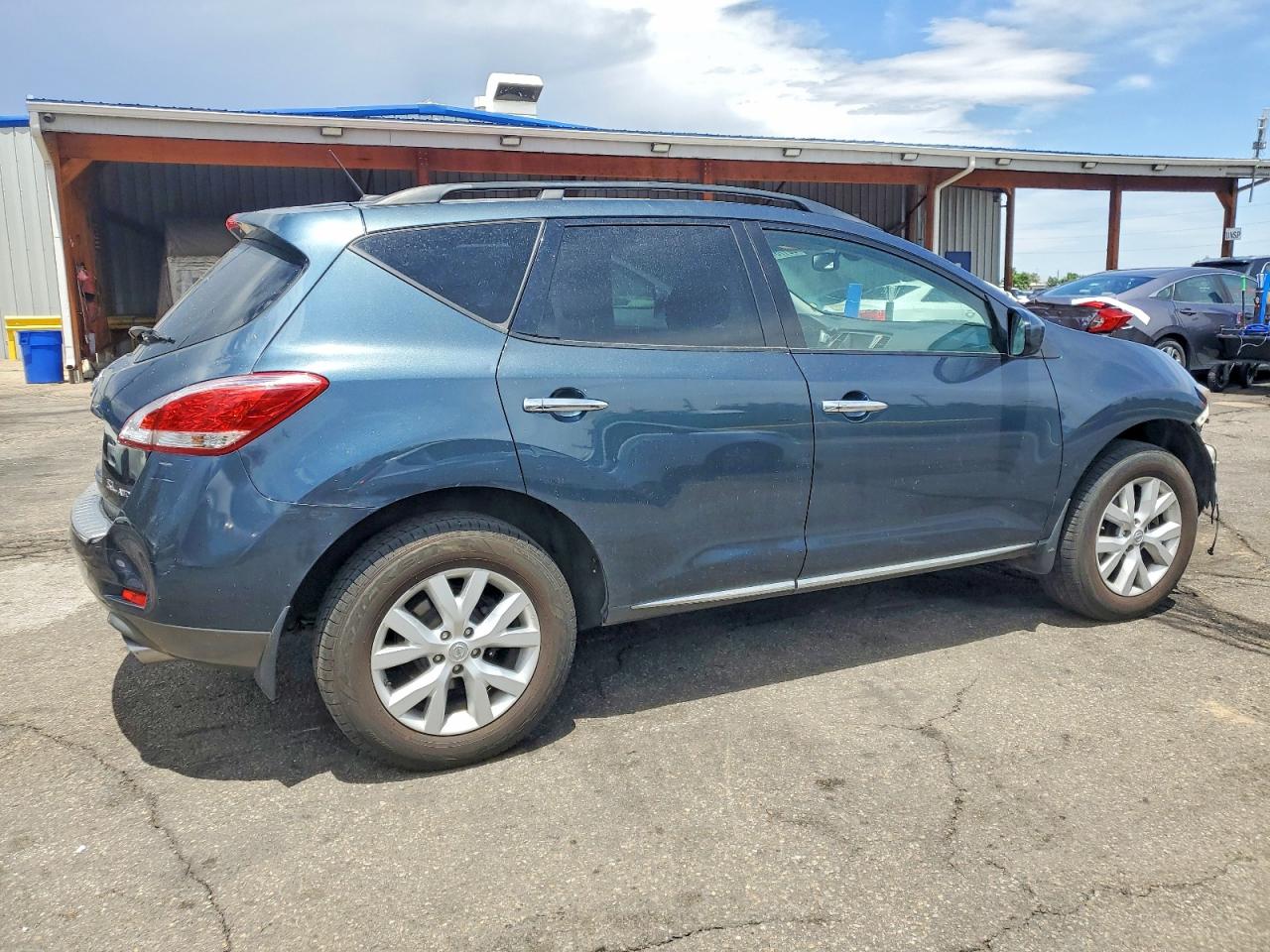 Nissan Murano S