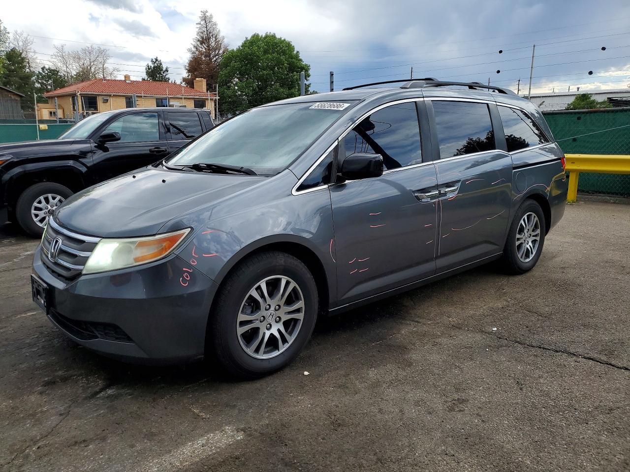 Salvage Honda Odyssey Image