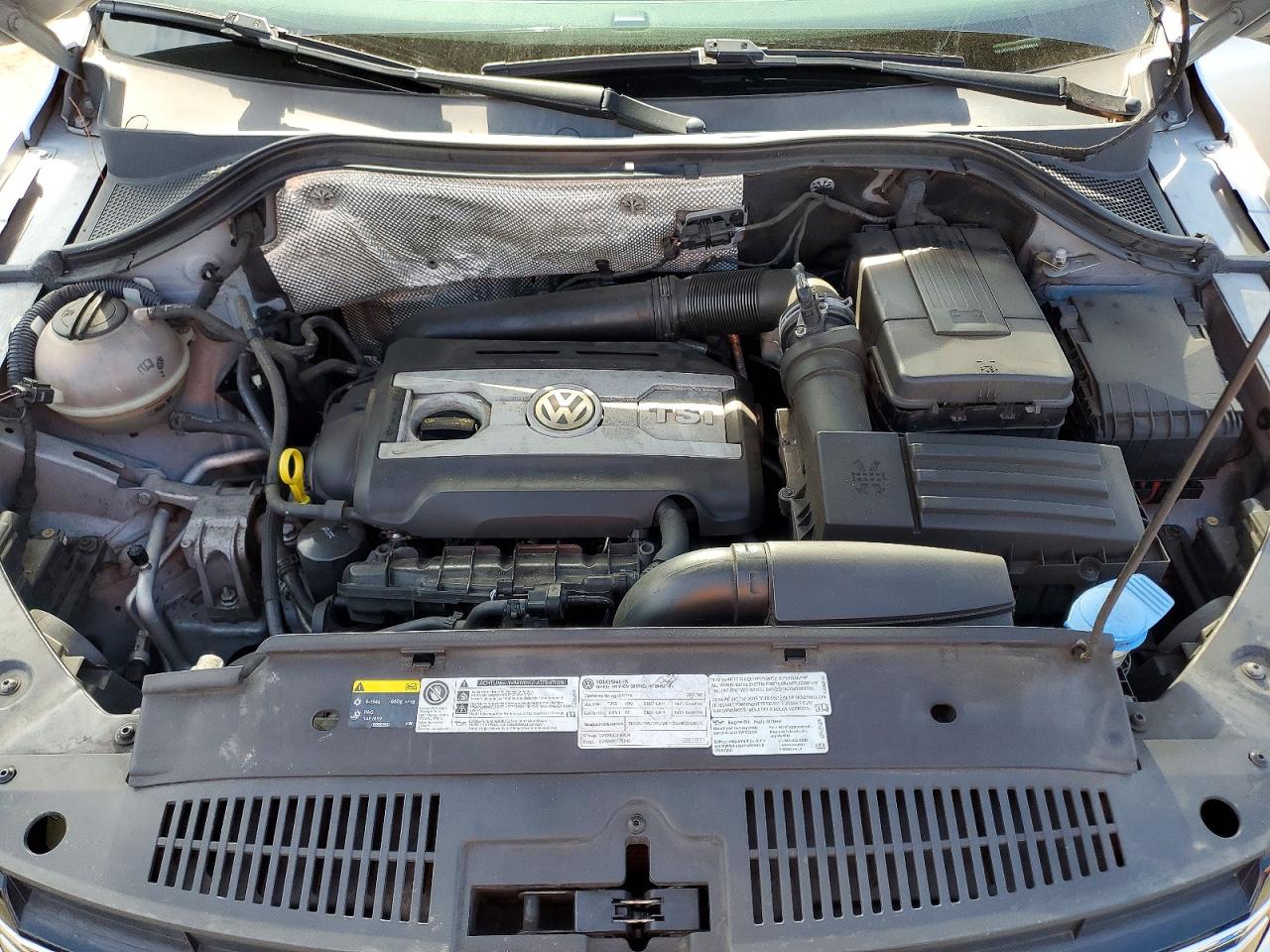 Volkswagen Tiguan S
