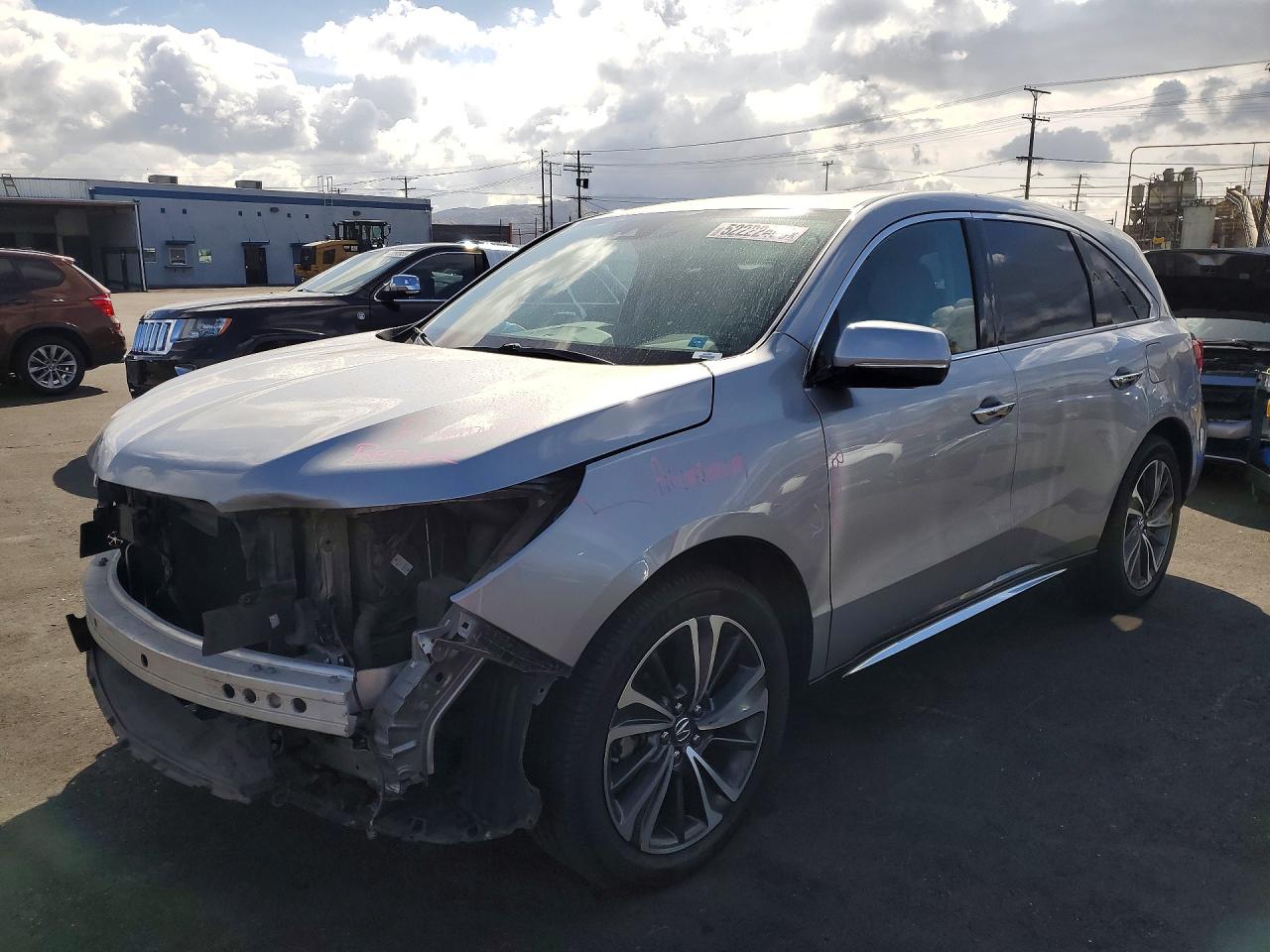 Salvage Acura MDX Image