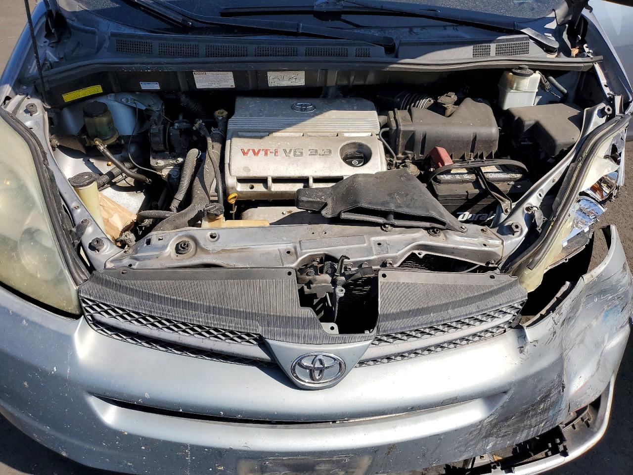 Toyota Sienna Le 7 Passenger