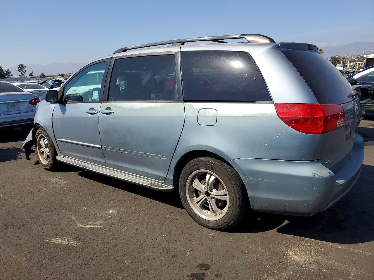 Toyota Sienna Le 7 Passenger