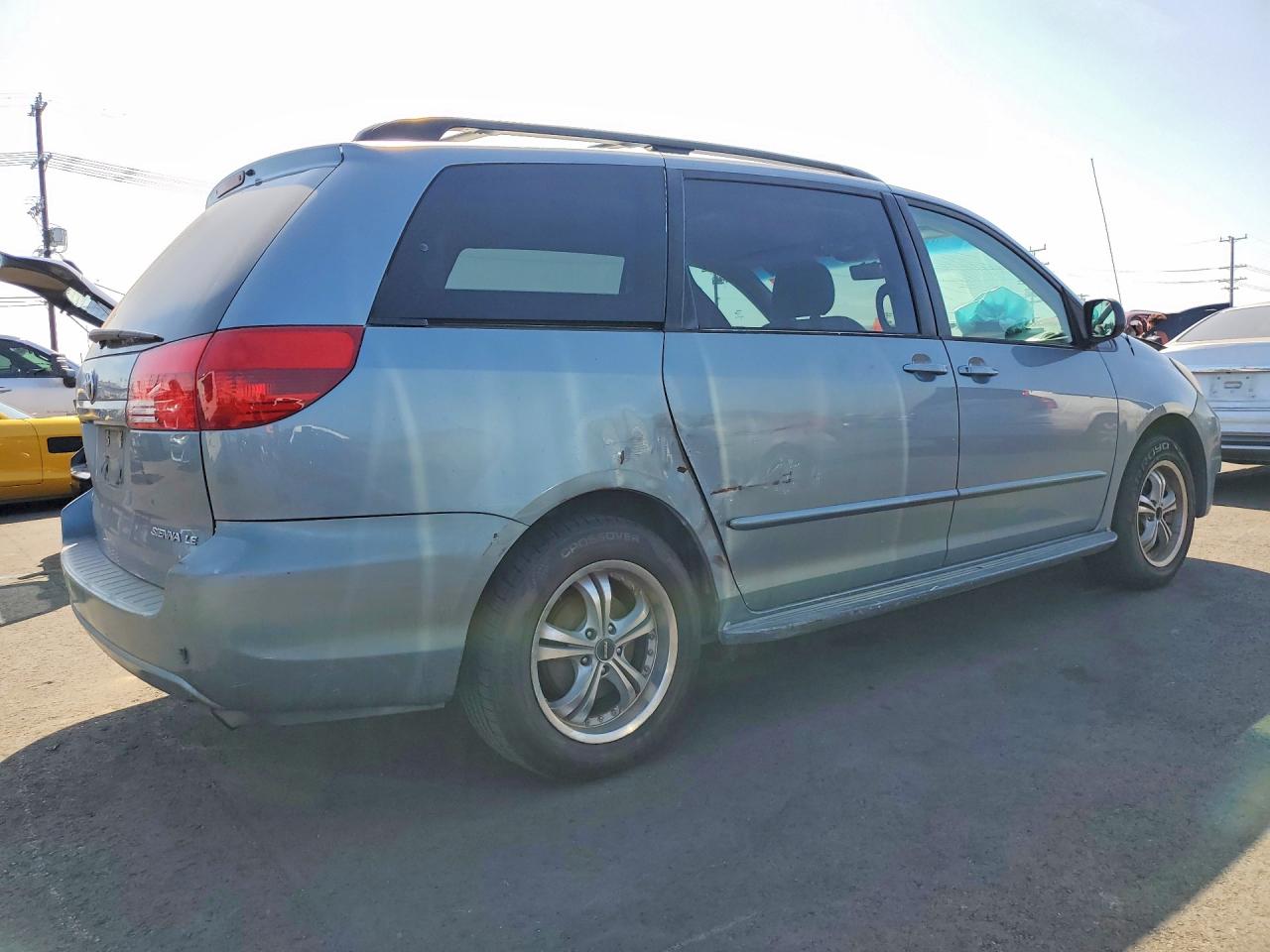 Toyota Sienna Le 7 Passenger