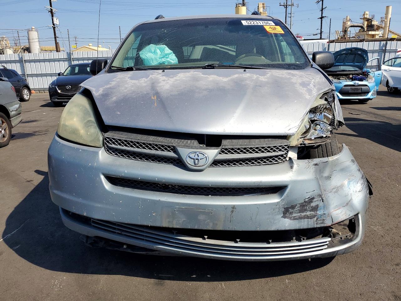 Toyota Sienna Le 7 Passenger