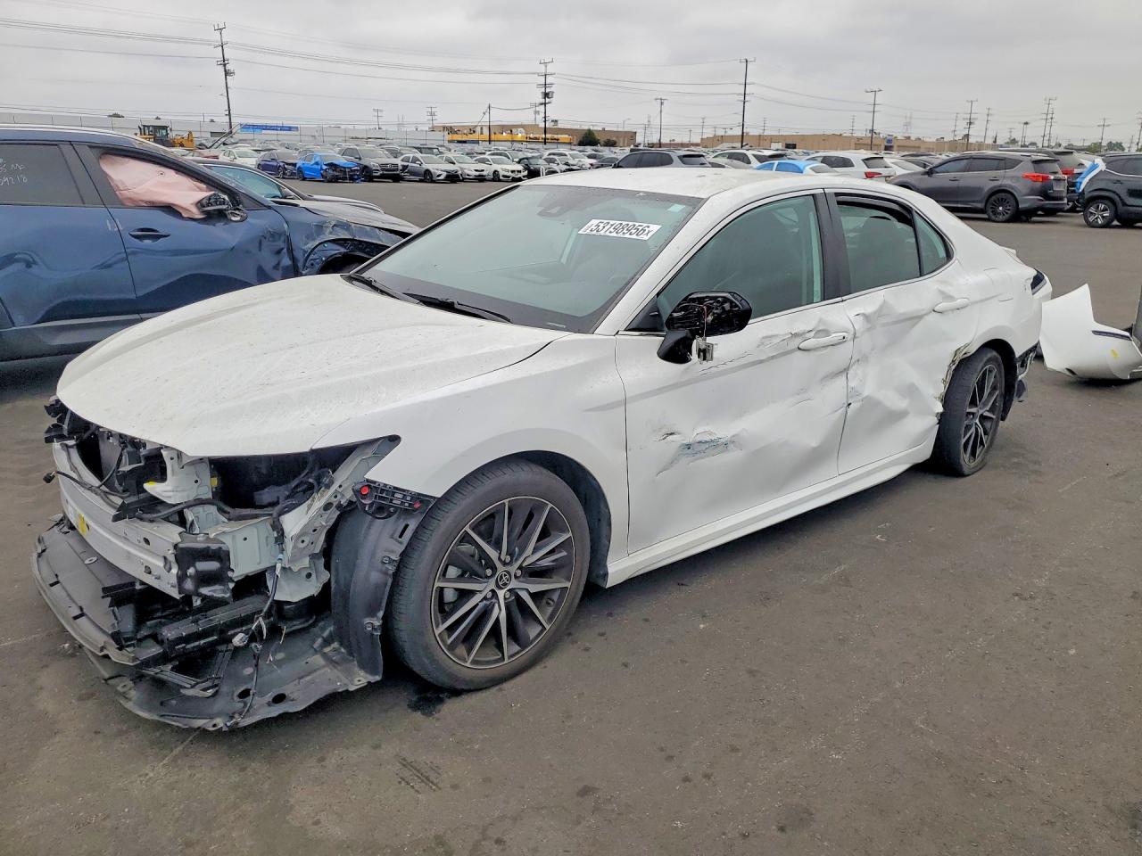 Salvage Toyota Camry Image