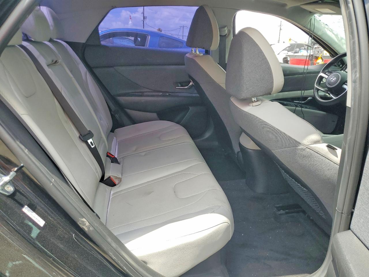 Hyundai ELANTRA Limited