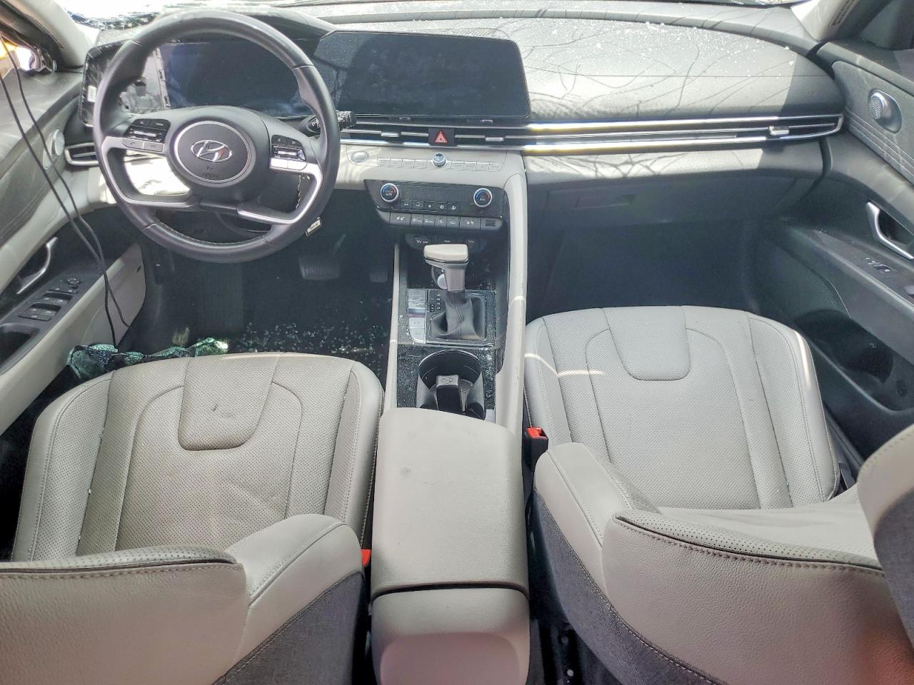Hyundai ELANTRA Limited