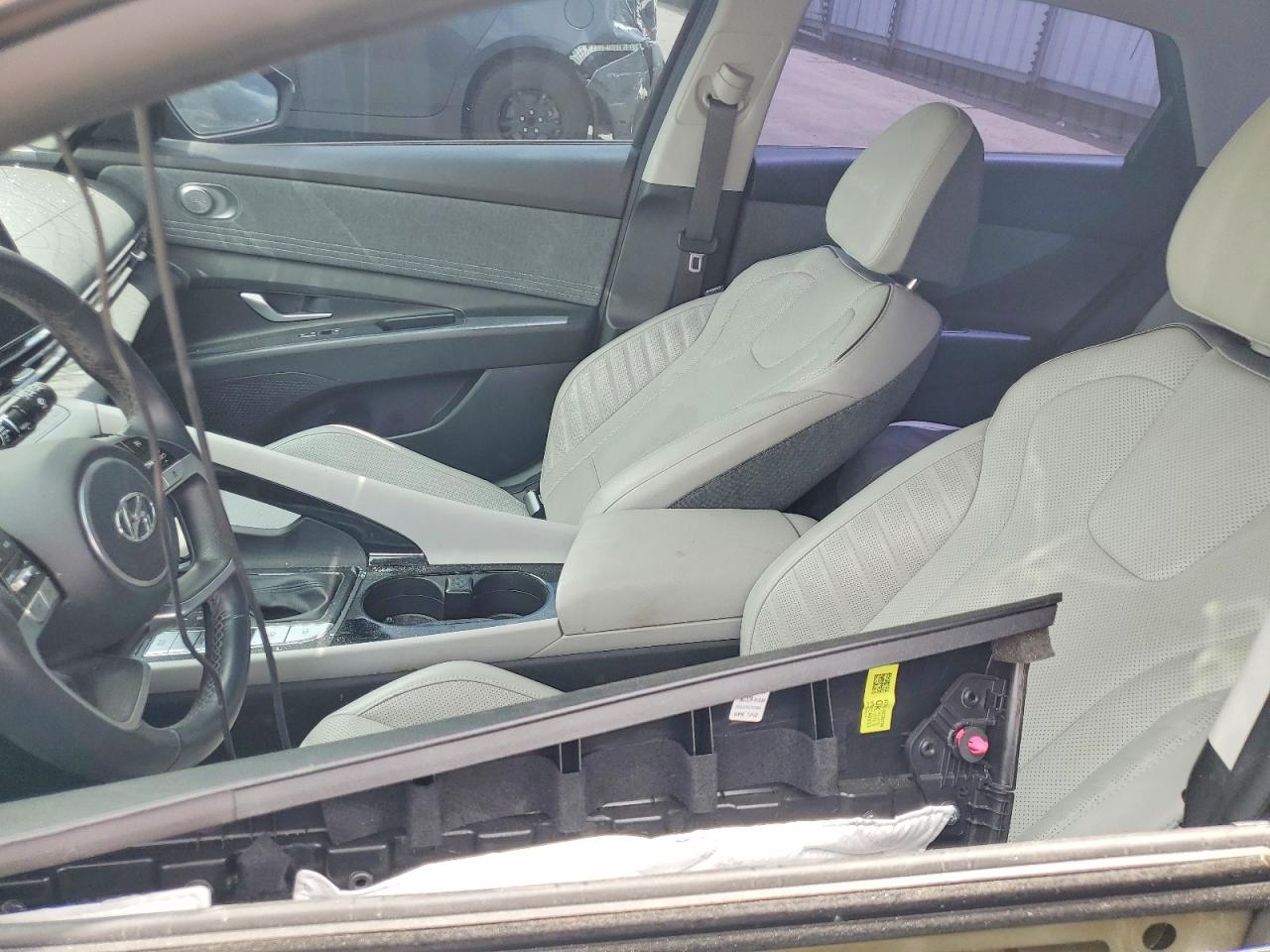 Hyundai ELANTRA Limited