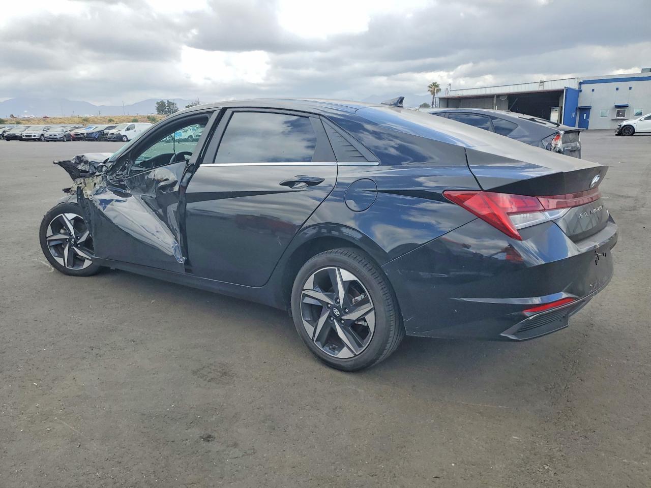 Hyundai ELANTRA Limited