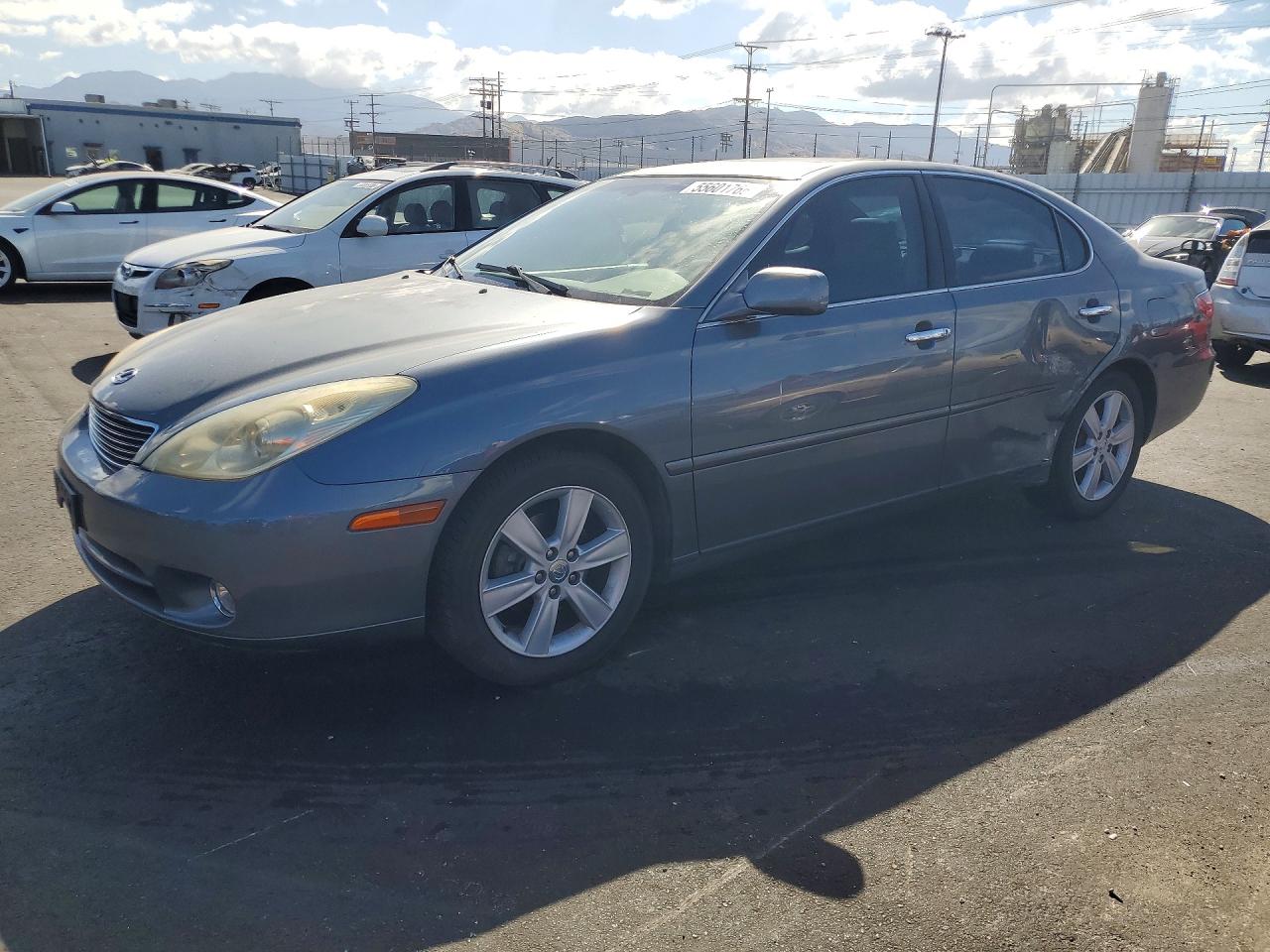 Salvage Lexus Es Image