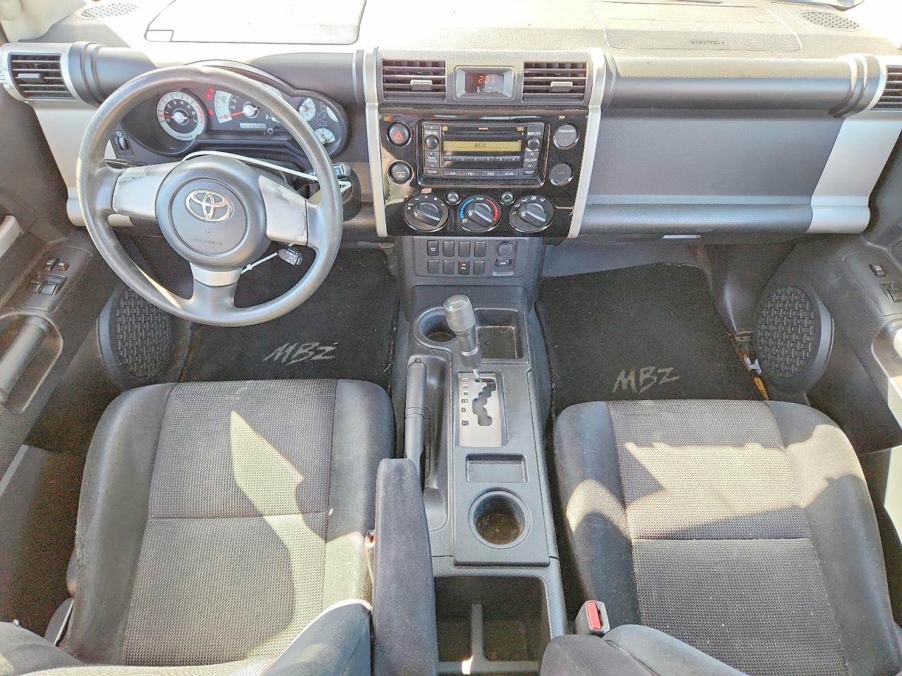 Toyota FJ Cruiser Base