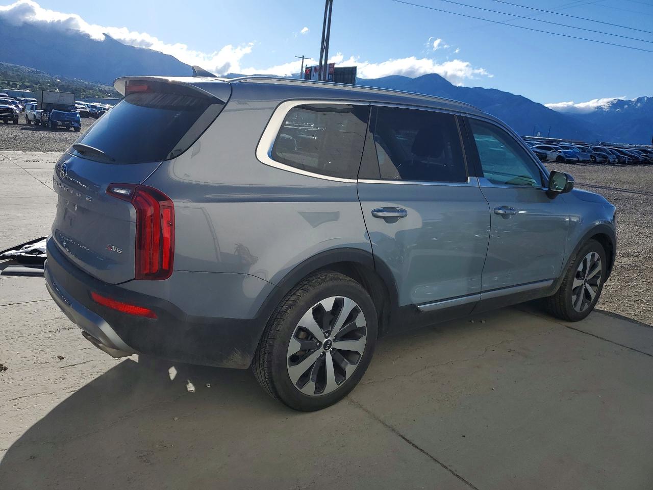Kia Telluride S