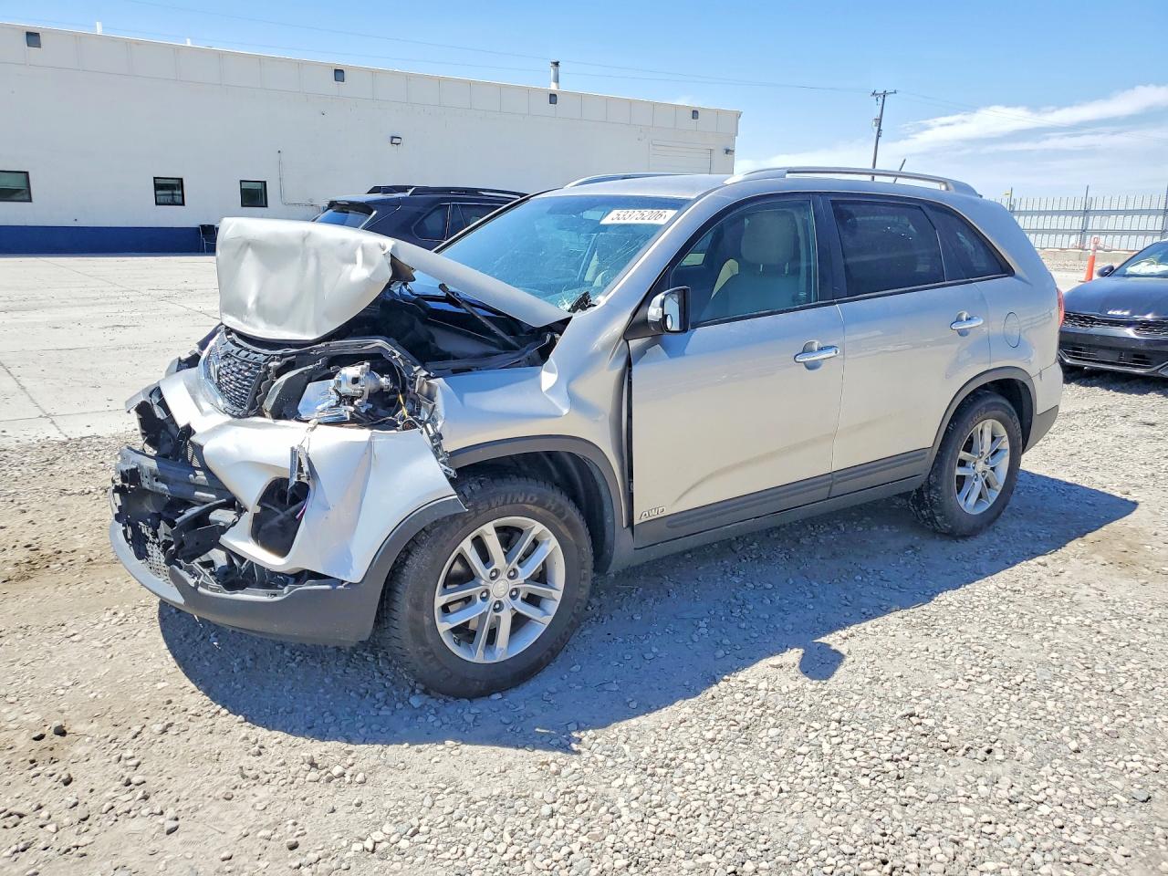 Salvage Kia Sorento Image
