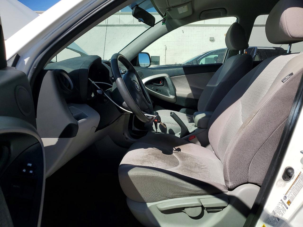 Toyota RAV4 Base