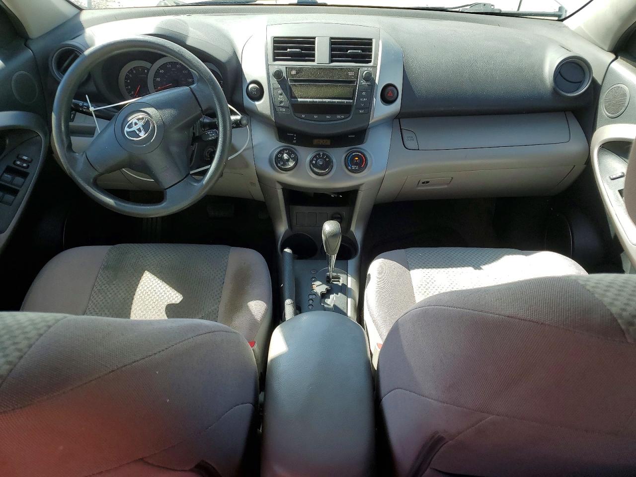 Toyota RAV4 Base