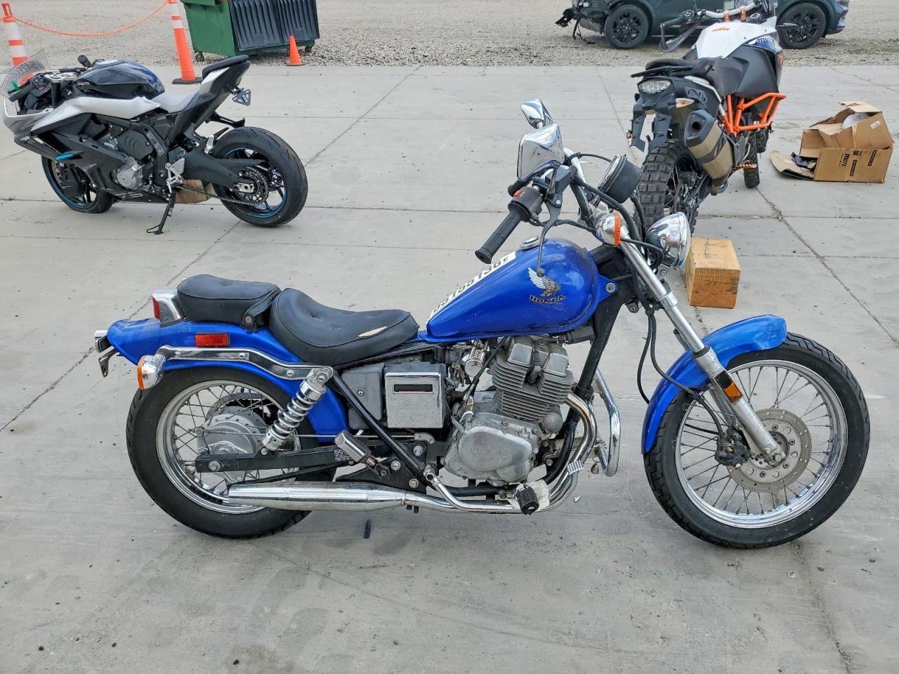 Salvage Honda Cm Cycle Image