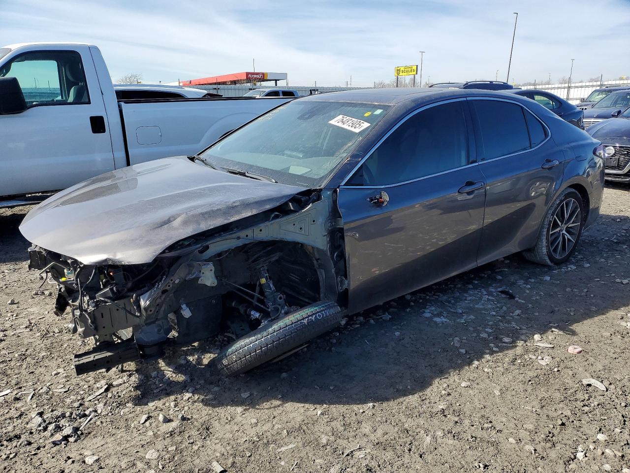 Salvage Toyota Camry Image